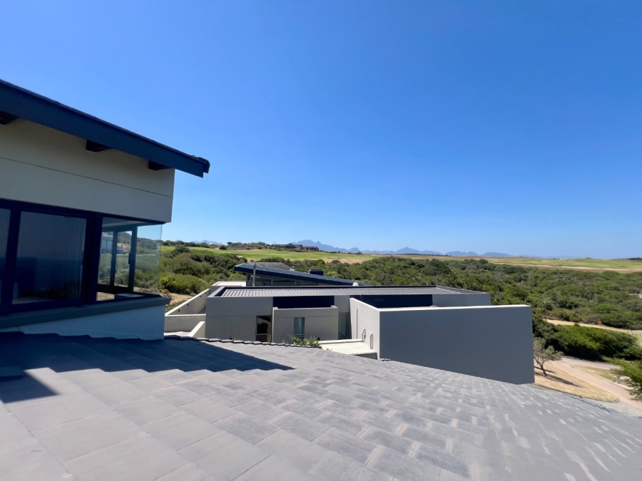 5 Bedroom Property for Sale in Oubaai Western Cape